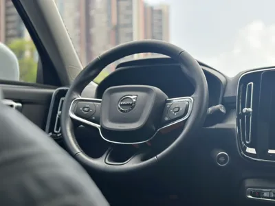 Volvo XC40 2021, 75800 км, за 113248.65 CNY - фото 44