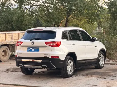 Changan CS75 2015, 95000 км, за 14000 CNY