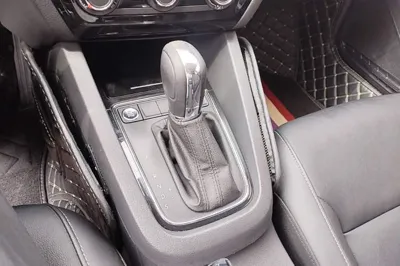 Volkswagen Sagitar 2018, 101300 км, за 50760.44 CNY - фото 16