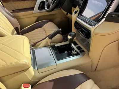 Toyota Land Cruiser 2016, 200000 км, за 488000 CNY - фото 6