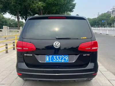 Volkswagen Sharan 2013, 180000 км, за 28000 CNY