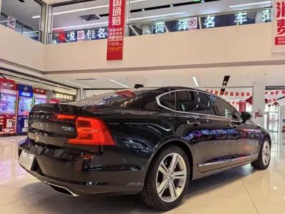 Volvo S90 2018, 120000 км, за 88800 CNY