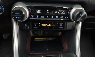 Toyota RAV4 2019, 97928 км, за 34500000 KRW - фото 27