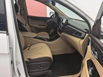 Baojun 730 2017, 67400 км, за 27599 CNY - фото 8