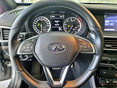 Infiniti Q30 2017, 33000 км, за 12700000 KRW - фото 12