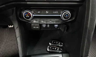 Hyundai Veloster 2019, 97333 км, за 12900000 KRW - фото 18