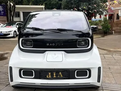 Baojun E300 2020, 60000 км, за 25800 CNY - фото 2