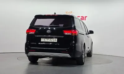 Kia Canival 2017, 132351 км, за 7990000 KRW