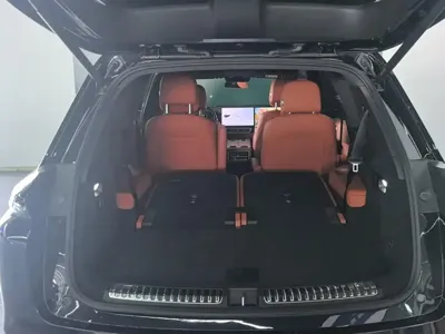 Li Auto Li L8 2022, 63800 км, за 189800 CNY