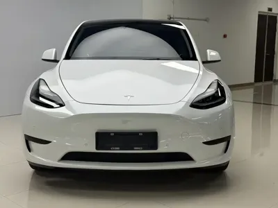 Tesla Model Y 2022, 62000 км, за 155800 CNY