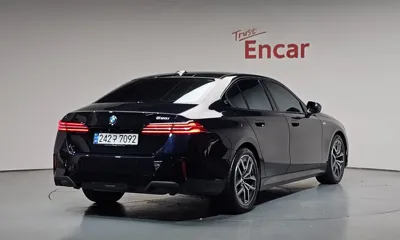 BMW 5-Series 2024, 22076 км, за 60700000 KRW