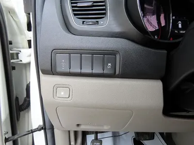 Kia Canival 2016, 180448 км, за 6490000 KRW - фото 13