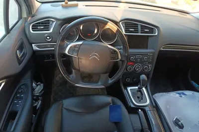 Citroen C4L 2014, 118699 км, за 22494.48 CNY - фото 10