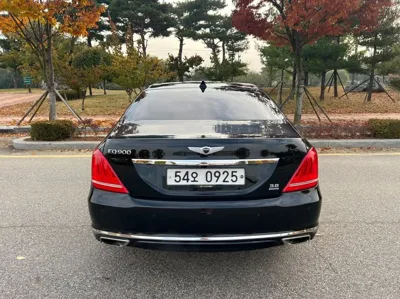 Genesis EQ900 2016, 180000 км, за 10900000 KRW