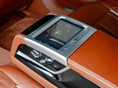 BMW 7 Series 2019, 89000 км, за 325000 CNY - фото 9