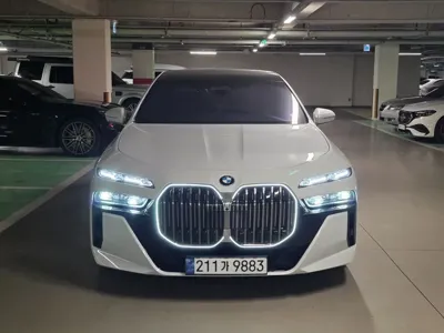 BMW 7-Series · 2025 год