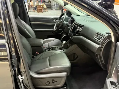 Jeep Grand Commander 2021, 80000 км, за 78800 CNY - фото 9