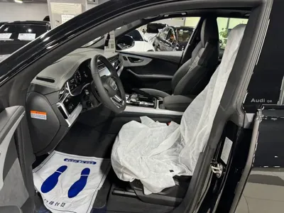 Audi Q8 2026, 15 км, за 123000000 KRW - фото 10