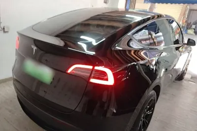 Tesla Model Y 2022, 61800 км, за 170531.19 CNY - фото 6