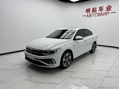 Volkswagen Bora 2023, 27000 км, за 108800 CNY