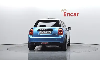MINI Cooper 2015, 71241 км, за 7800000 KRW