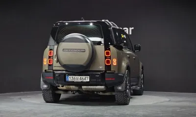Land Rover Defender 2022, 101296 км, за 68000000 KRW