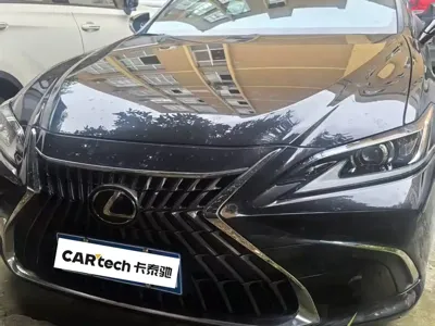 Lexus ES · 2023 год