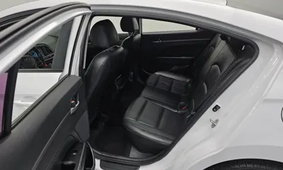 Hyundai Avante 2017, 62033 км, за 9500000 KRW - фото 12