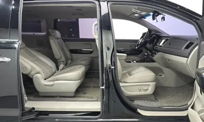 Kia Canival 2018, 160519 км, за 9900000 KRW - фото 11