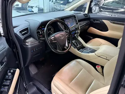 Toyota Alphard 2022, 100000 км, за 468000 CNY - фото 6