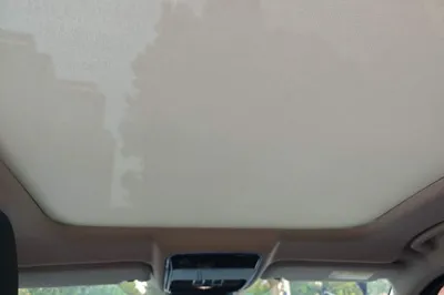 Land Rover Range Rover Velar 2018, 108900 км, за 143651.81 CNY - фото 18