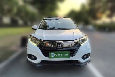 Honda Vezel 2020, 41600 км, за 56762.01 CNY