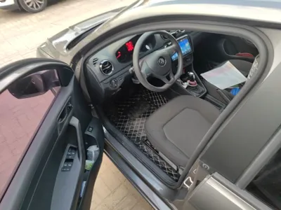 Volkswagen Jetta 2017, 39200 км, за 44485.45 CNY - фото 13