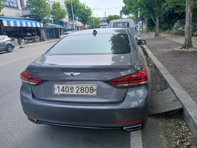 Hyundai Genesis 2016, 247408 км, за 5990000 KRW