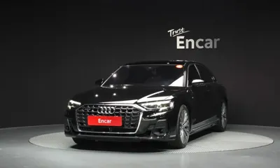 Audi A8 · 2023 год