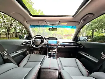 Honda Accord 2016, 90000 км, за 56800 CNY - фото 10