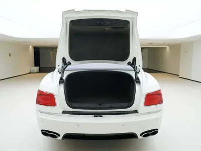 Bentley Flying Spur 2017, 56000 км, за 864800 CNY - фото 6