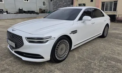 Genesis G90 2021, 80000 км, за 40500000 KRW