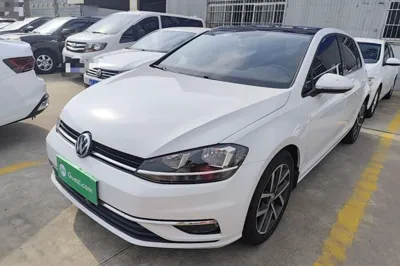 Volkswagen Golf · 2020 год