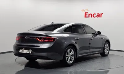 Renault-KoreaSamsung SM6 2016, 117142 км, за 7500000 KRW