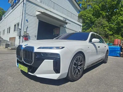 BMW 7-Series · 2025 год