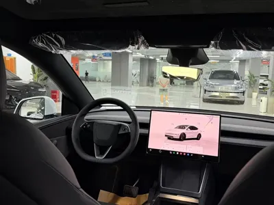Tesla Model Y 2026, 100 км, за 243800 CNY - фото 8