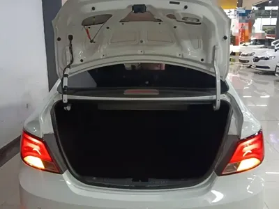 Hyundai Verna 2015, 75500 км, за 14400 CNY - фото 19