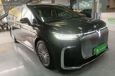 Voyah Dream 2025, 15500 км, за 265909.37 CNY