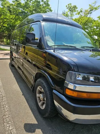 Chevrolet Express Van · 2006 год