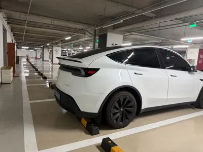Tesla Model Y 2025, 11000 км, за 62010000 KRW