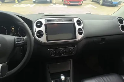 Volkswagen Tiguan 2016, 166900 км, за 55695.76 CNY - фото 15