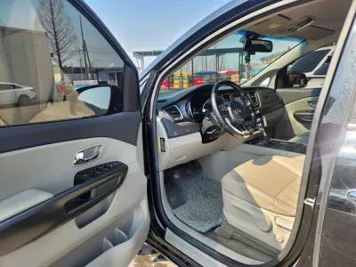 Kia Canival 2018, 92025 км, за 7700000 KRW - фото 12