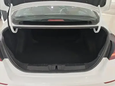 Geely Emgrand 2021, 29200 км, за 36300 CNY - фото 4
