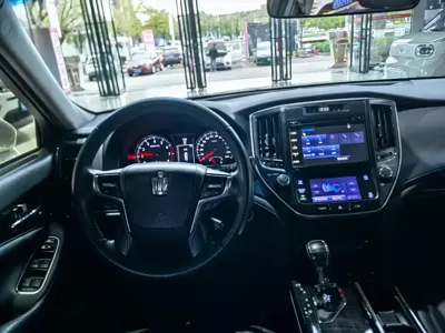 Toyota Crown 2017, 106000 км, за 109800 CNY - фото 12